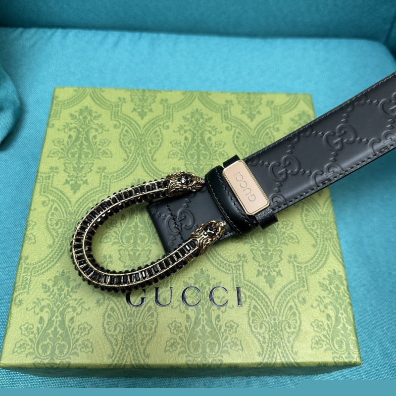 G*u*i belts